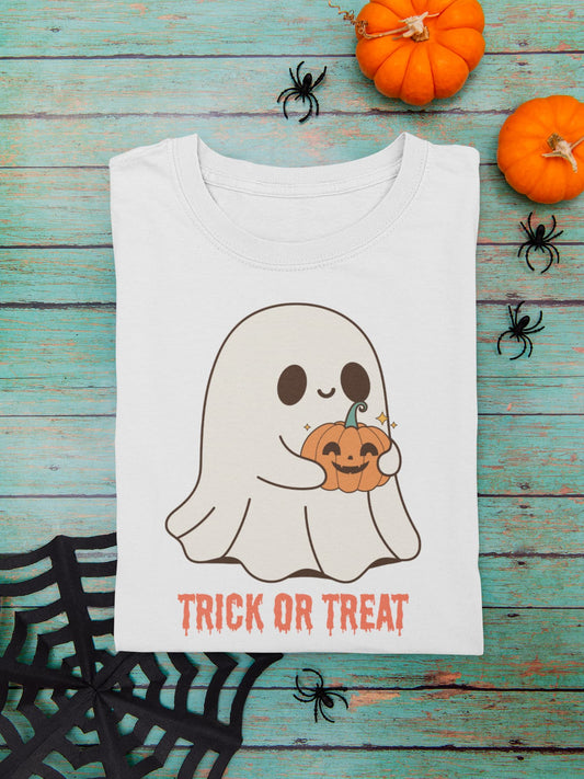 Cute Ghost Halloween Shirt for Women – Spooky Season Tee, Trick or Treat Party Top, Scary Cute Fall Graphic T-Shirt, Halloween Gift for Her